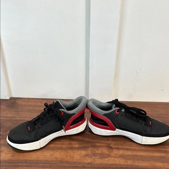 JORDAN AIR JORDAN Black and Red Sneakers Nike Little Boys Size 1 - Picture 8 of 10